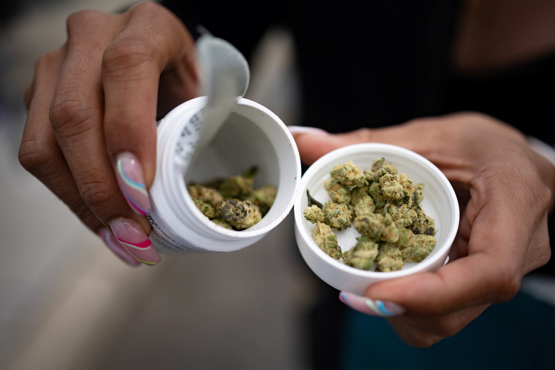 Buy Marijuana Online Europe for Flower, Edibles, Oils & Vape Carts